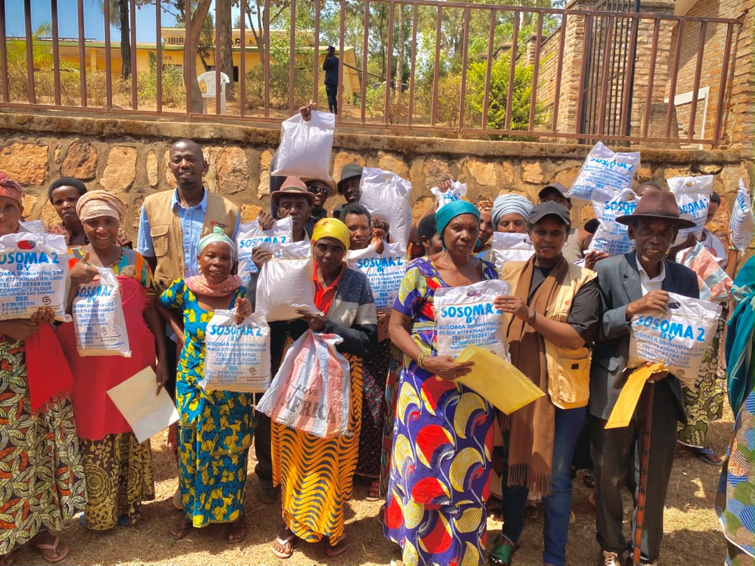 Today PFR has distributed SOSOMA to 144 refugees with disabilities, elderly persons and MHPSS in Mugombwa  Camp,